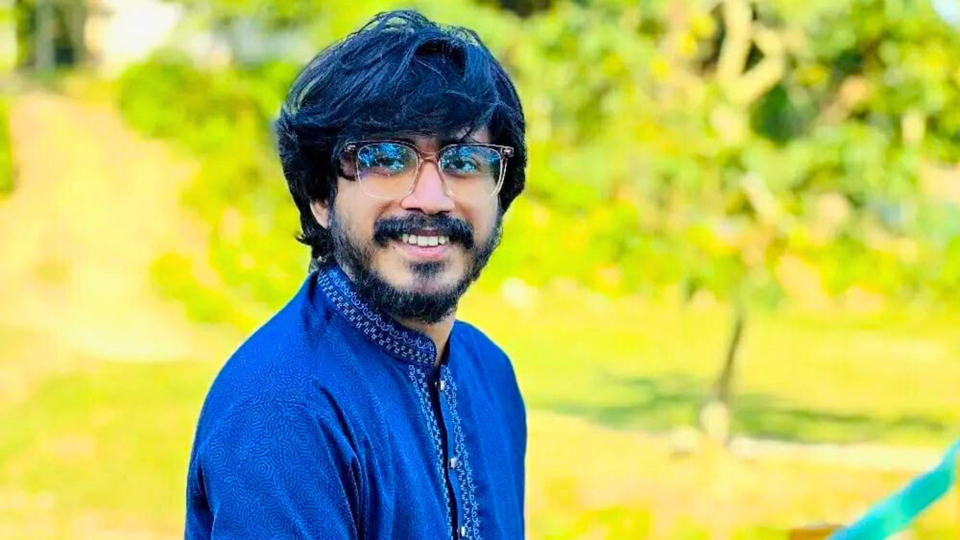 ভালোবাসা দিবসে আসছে বিষাদমাখা প্রেমের গল্প ‘নীল রেইনকোট’